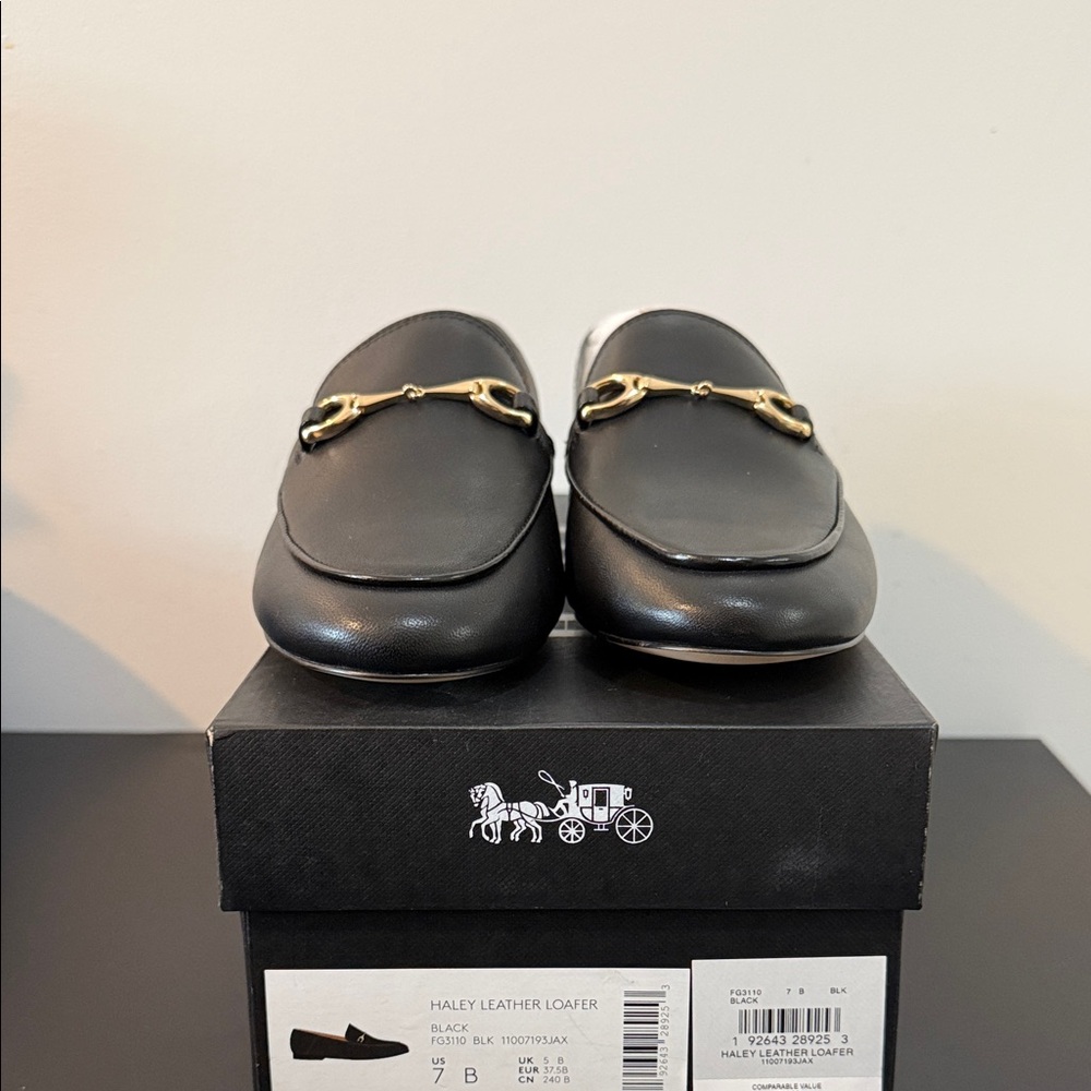 Coach Haley Leather Loafer in Black. Size 7 - Picture 3 of 8